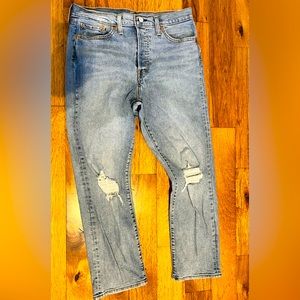 Levi’s wedgie straight jeans. Size 32.